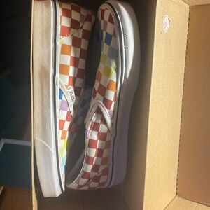 Brand new vans ,got the wrong size they are 8 1/2